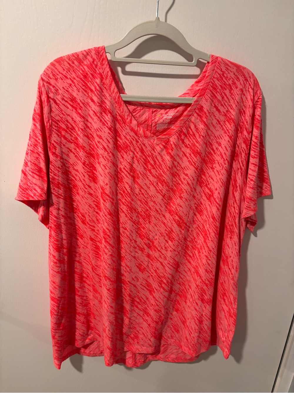 tek gear Neon Coral Space-Dye V-Neck Short Sleeve Top